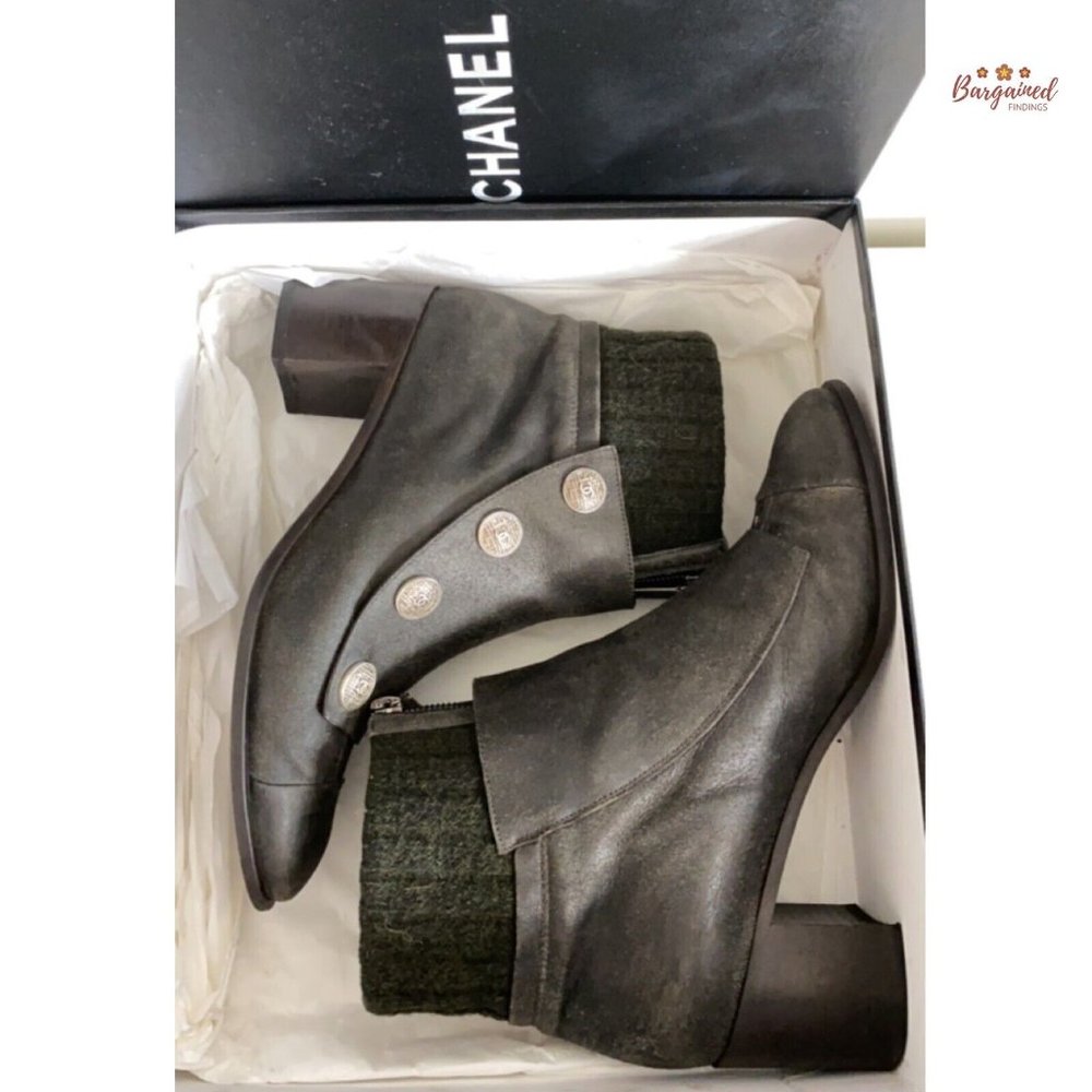 Authentic CHANEL Charcoal Distressed Leather Tweed CC Buttons Ankle Boots 10.5 - Picture 14 of 15